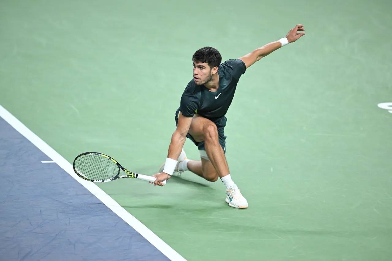 ATP年终总决赛：阿卡2比0战胜卢布列夫，下轮对阵梅德韦杰夫