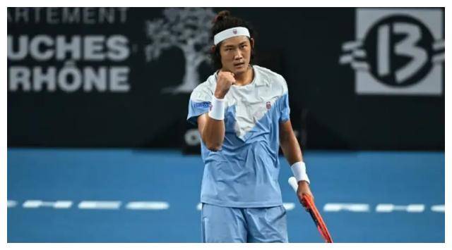 张之臻遗憾一轮游！ATP500鹿特丹站1-2遭逆转