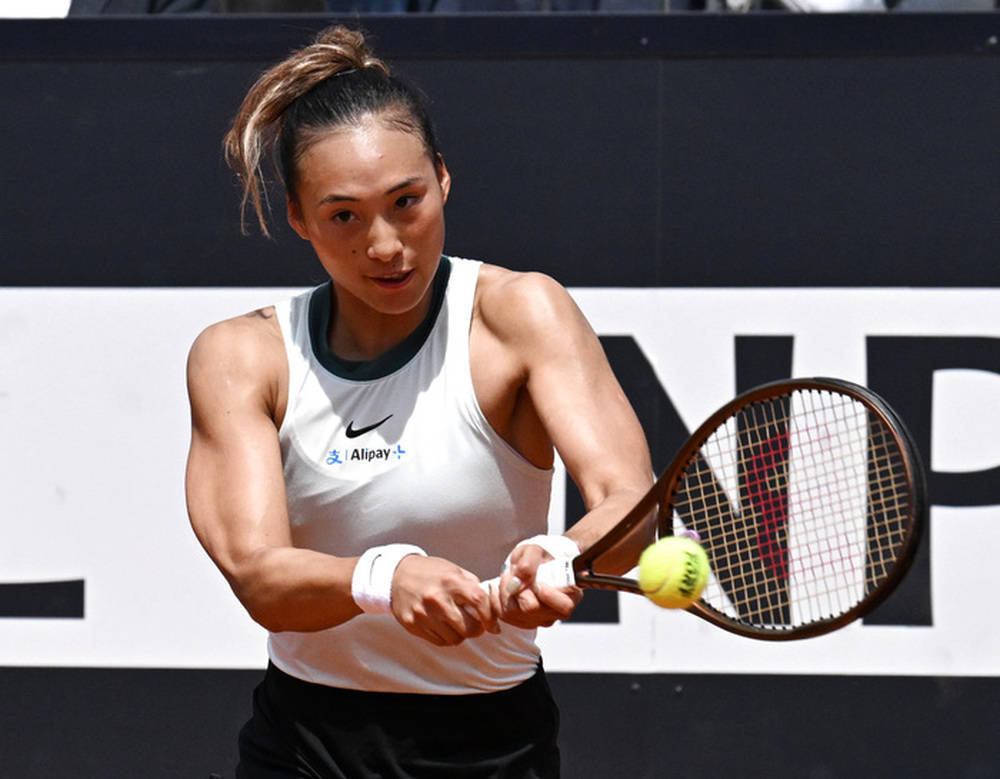 不敌2023年美网冠军，郑钦文无缘WTA1000罗马站四强