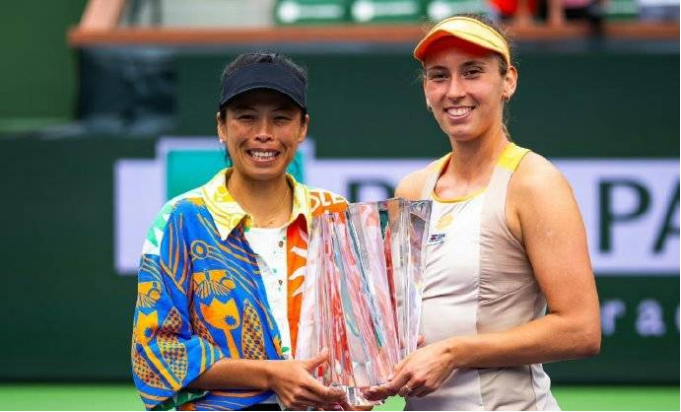 168网球直播：WTA1000印第安维尔斯公开赛！谢淑薇夺女双冠军，重返第一！